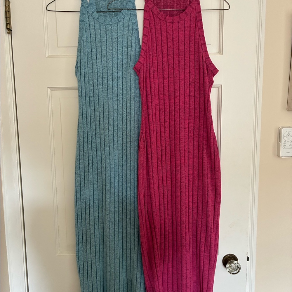 Sleeveless Ribbed Knit Dress - Blue and Pink